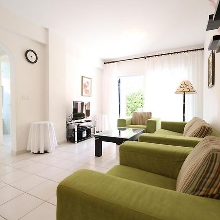 Victor Apartment Paphos Ngoại thất bức ảnh