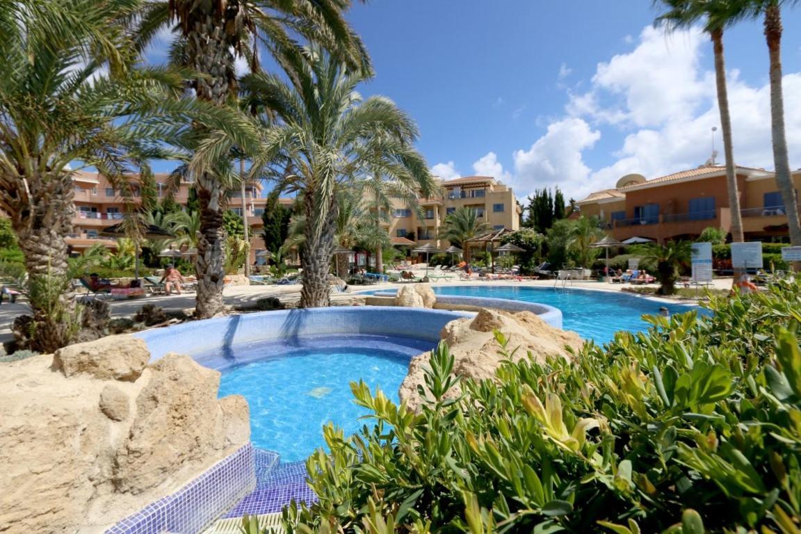 Victor Apartment Paphos Ngoại thất bức ảnh